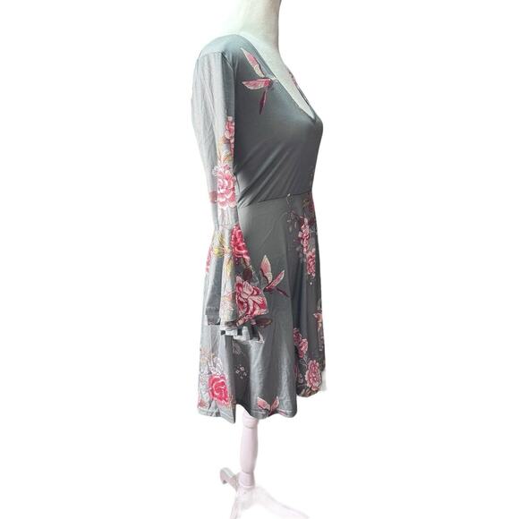 Angie Womens Floral Hummingbird Angel Sleeve Skater Mini Dress, Size Medium NEW - Picture 5 of 8
